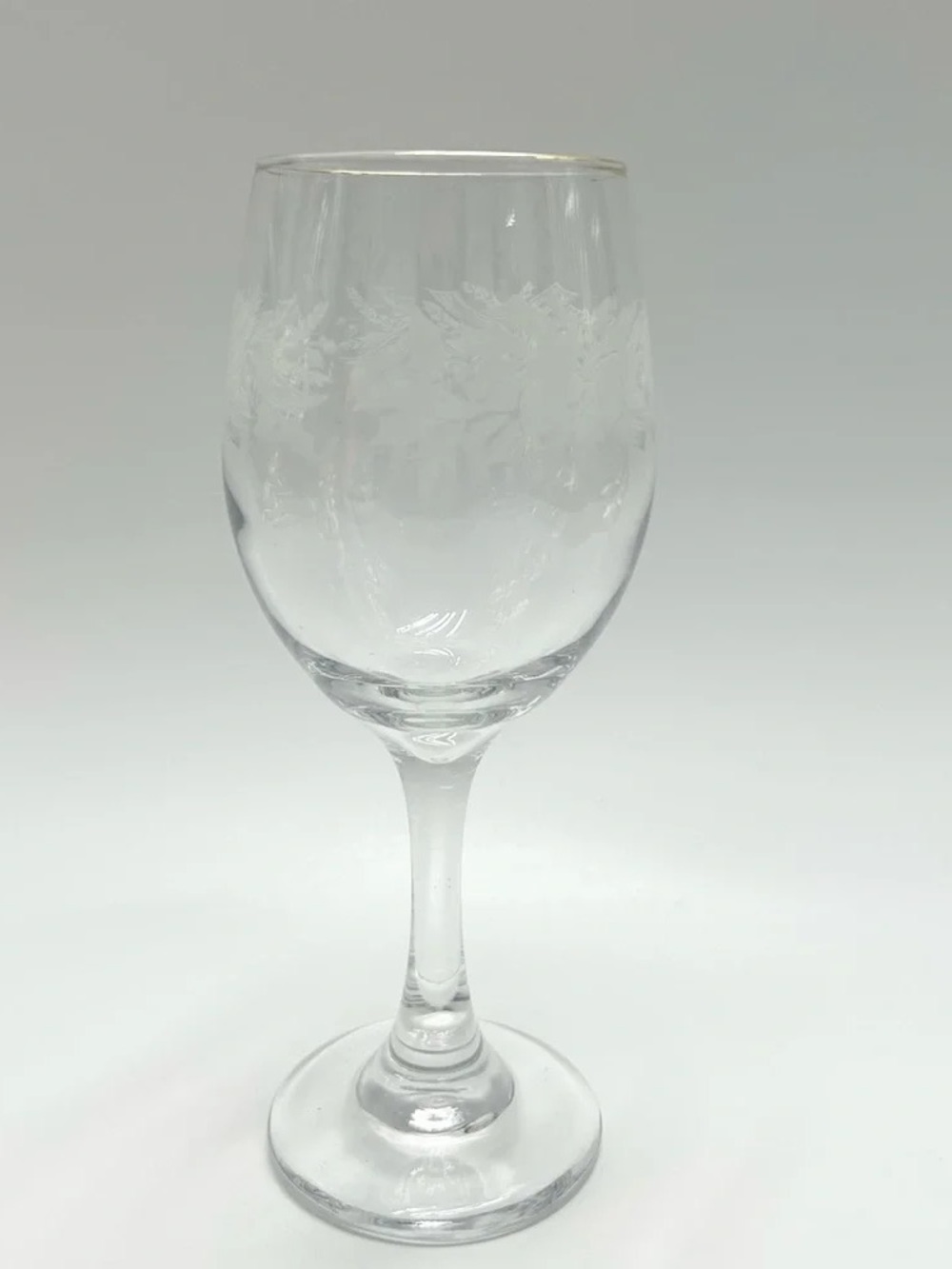 Etched Clear Wine Glass with Subtle Gold Trim